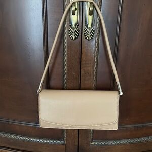 Elegant Tan Shoulder Bag